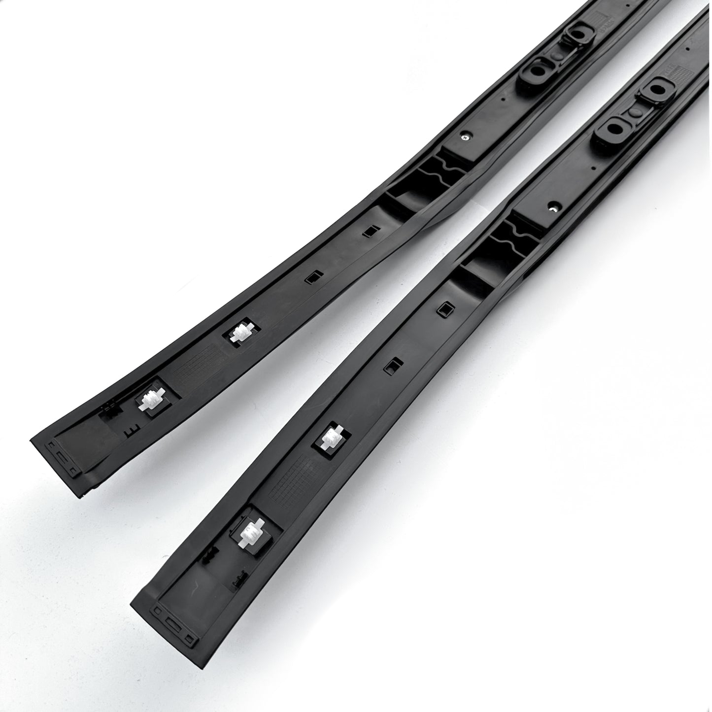 L663 Defender 110 Roof Rails in Gloss Black