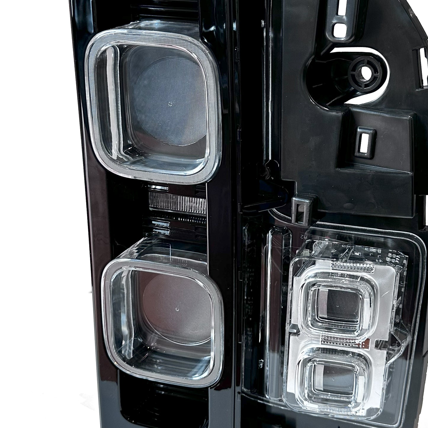 DEFENDER L663 REPLACEMENT REAR LIGHTS WITH CLEAR LENSES