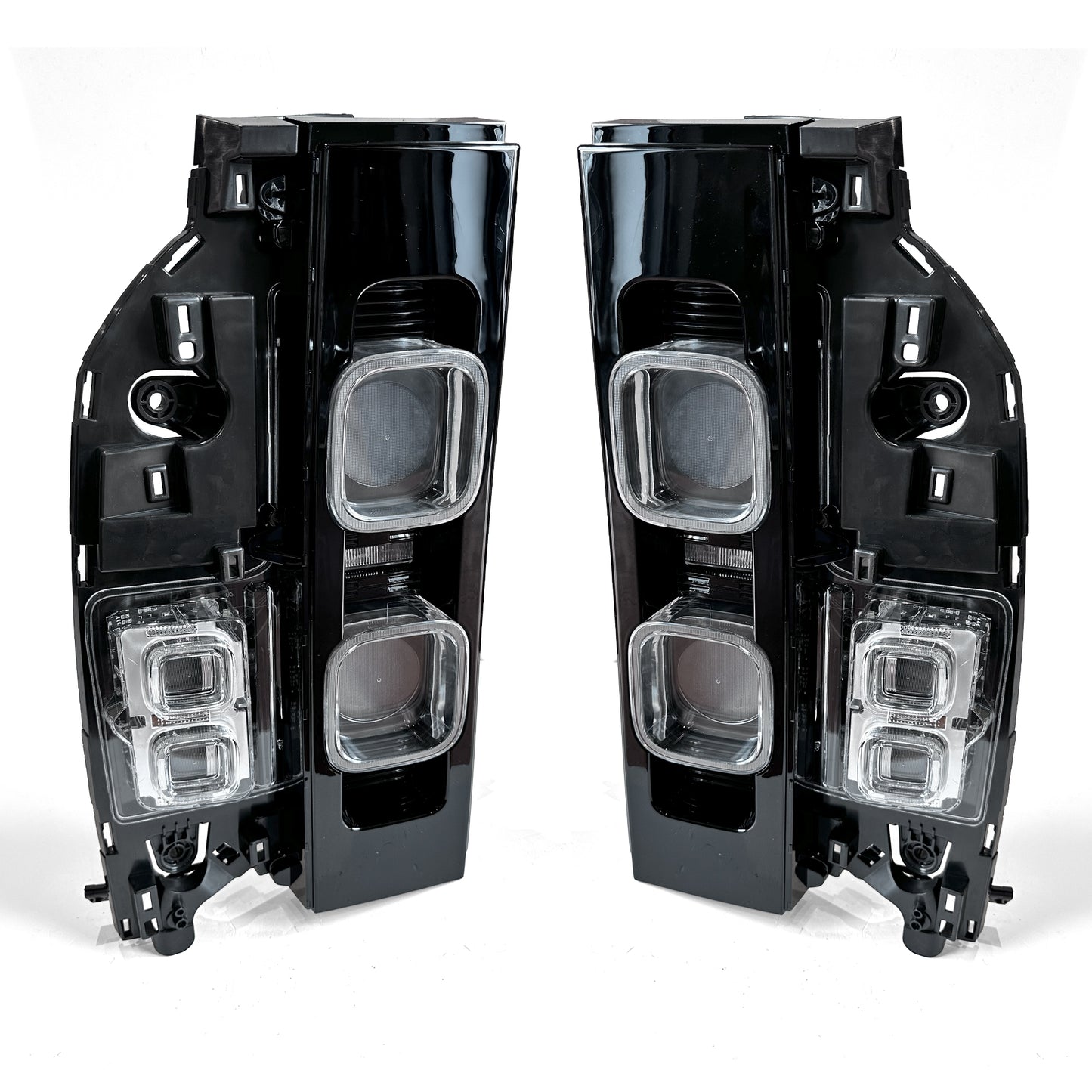 DEFENDER L663 REPLACEMENT REAR LIGHTS WITH CLEAR LENSES