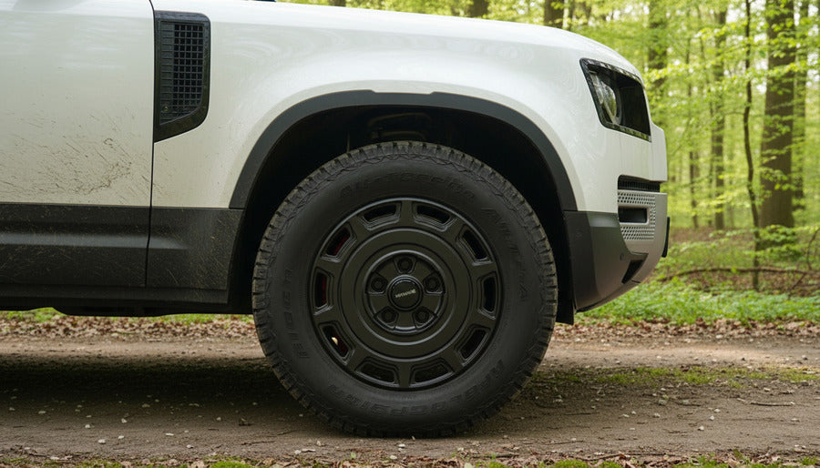 18" Hawke AWD Hydra Alloy Wheel Set (4x) | Land Rover Defender